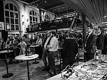 Versammeltes Fest-Publikum zur Präsidiumsfeier im Proger